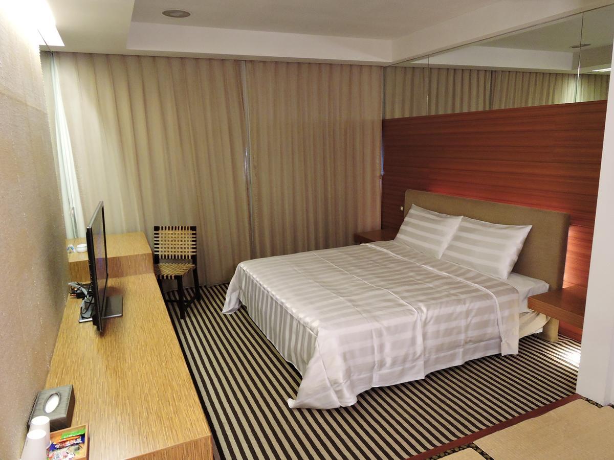 Edinburgh Motel Тайнан Екстериор снимка