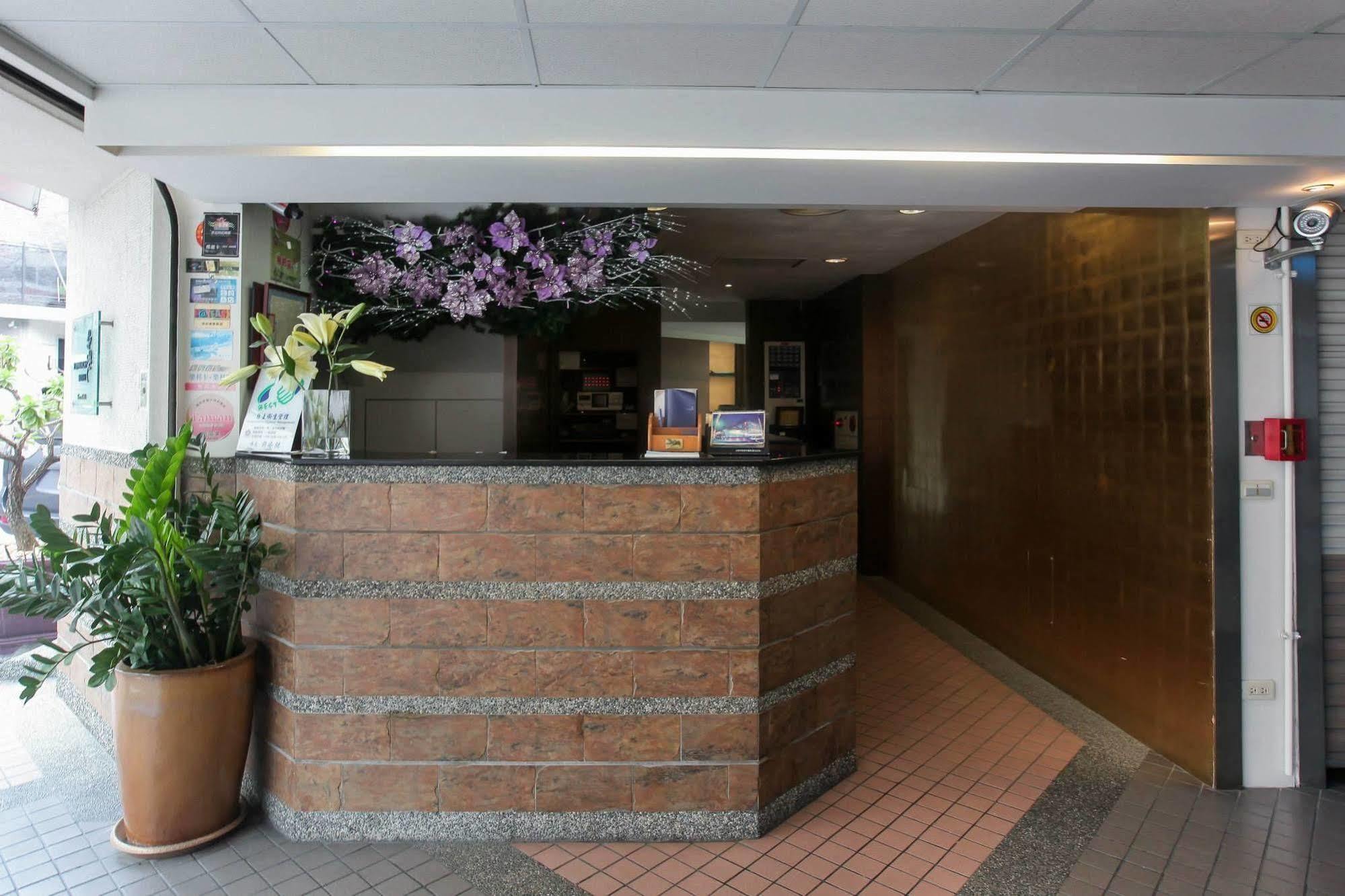 Edinburgh Motel Тайнан Екстериор снимка